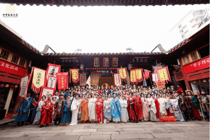 歌手琪玮受邀参加第12届中华礼乐大会开幕式(有一个歌手叫什么琪)