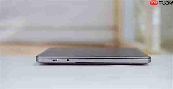 首发自研长江SoC！摩尔线程AIBOOK笔记本图赏