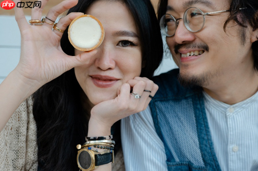 老友饭局实拍：尼康Z6Ⅲ定格觥筹交错的温暖