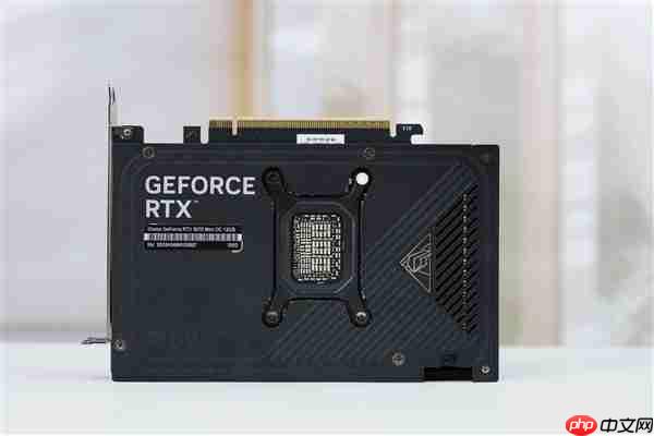 ITX性能小钢炮！七彩虹RTX 5070 Mini OC 12GB图赏