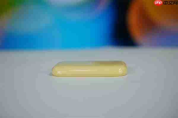 可磁吸绝配iPhone！长江存储致态灵潮流版移动SSD 2TB图赏