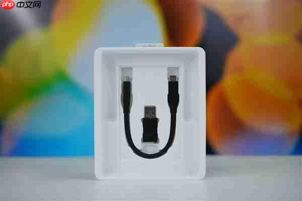 可磁吸绝配iPhone！长江存储致态灵潮流版移动SSD 2TB图赏