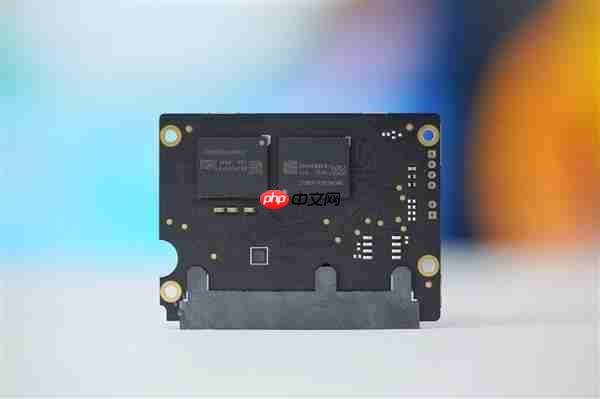 长江存储原厂颗粒！致态小翼S001 1TB SSD图赏