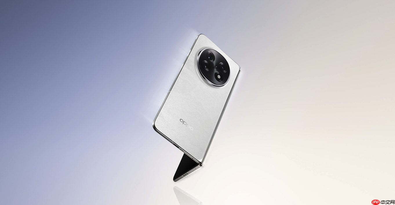 行业首款骁龙8E5大折叠手机！OPPO Find N6要来了