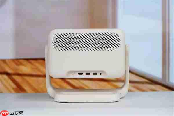 哈曼联名+1000 CVIA流明！哈趣投影H3 Ultra图赏