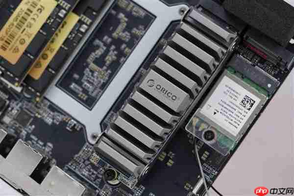 致敬苹果Mac Pro刨丝器！奥睿科Omini Pro迷你机图赏