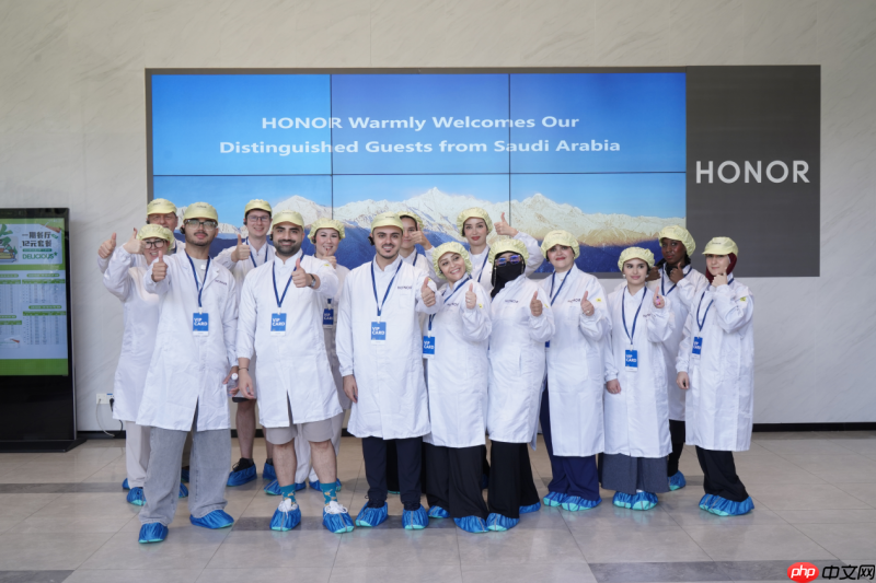 沙特网红“荣耀”中国行活动，以科技赋能中国品牌与文化走向世界