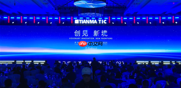 天马微电子发布全景沉浸天轩屏：集成像素级调光技术 烈日下清晰可见