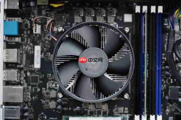 搭载兆芯KX-7000！智微华光E700-ZD台式机图赏