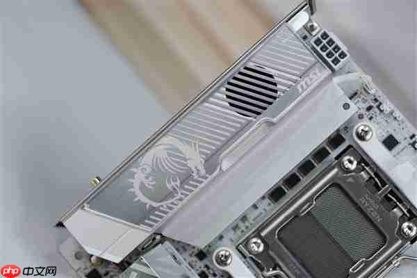 支持10000MT/s内存！微星MPG X870I EDGE TI EVO WIFI主板图赏