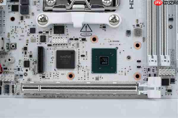 支持10000MT/s内存！微星MPG X870I EDGE TI EVO WIFI主板图赏