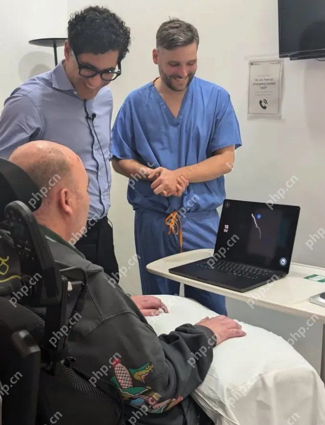 Neuralink芯片入脑，让瘫痪男子用“意念”重新开口，家属泪崩 - php中文网