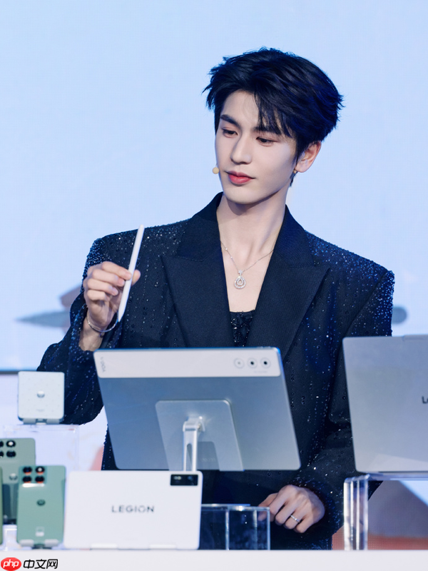 联想moto X70 Air AI手机发布，天禧AI一体多端重磅体验升级