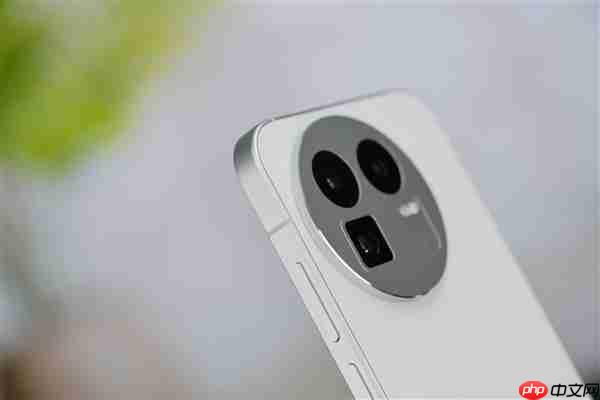 全球首发理光GR影像！真我GT8 Pro图赏