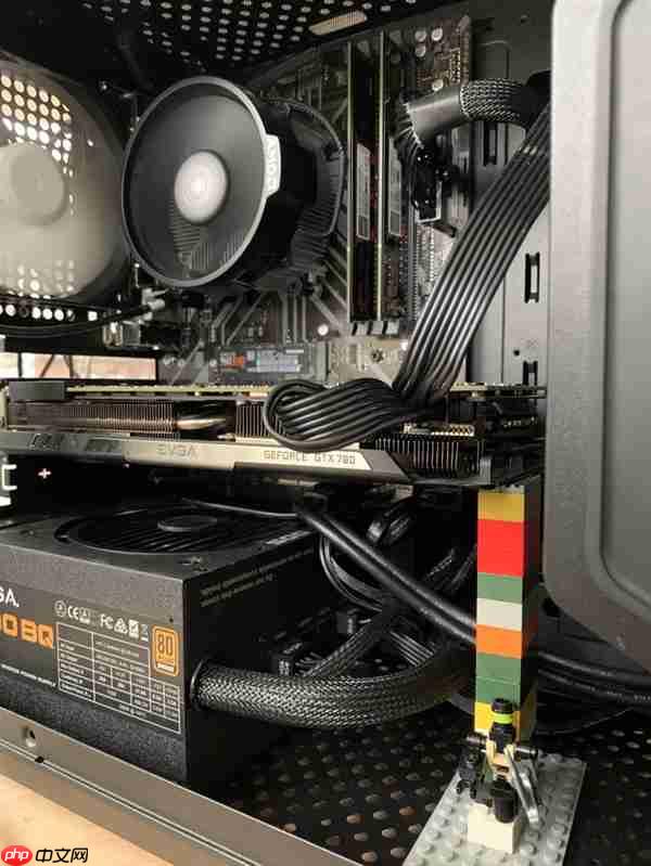 玩家公认的最强显卡支架：居然是一部经典诺基亚手机！