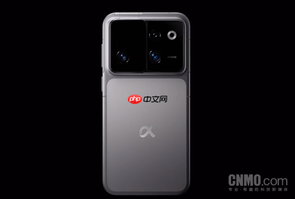 荣耀罗巍：ROBOT PHONE量产计划已排好 明年将发布