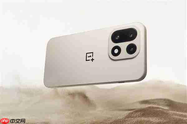 2025年度最美正面！一加15攻克超窄下巴