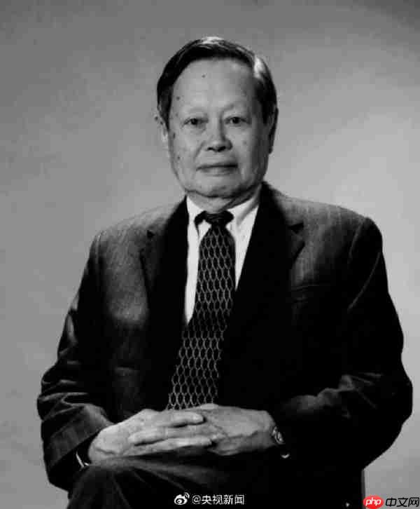 几乎是神！张朝阳：杨振宁在物理学家中排名第一 费曼第二霍金第三