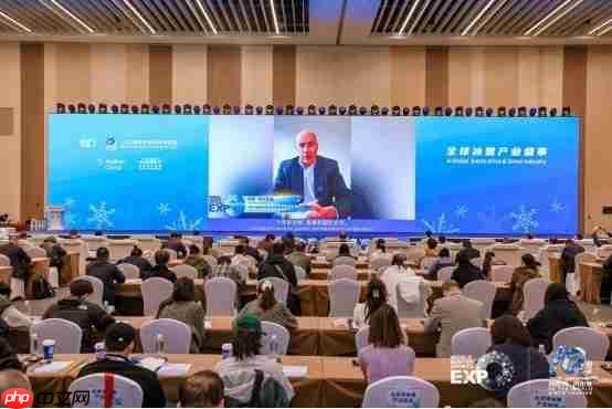 向世界再出发 2025国际冬季运动博览