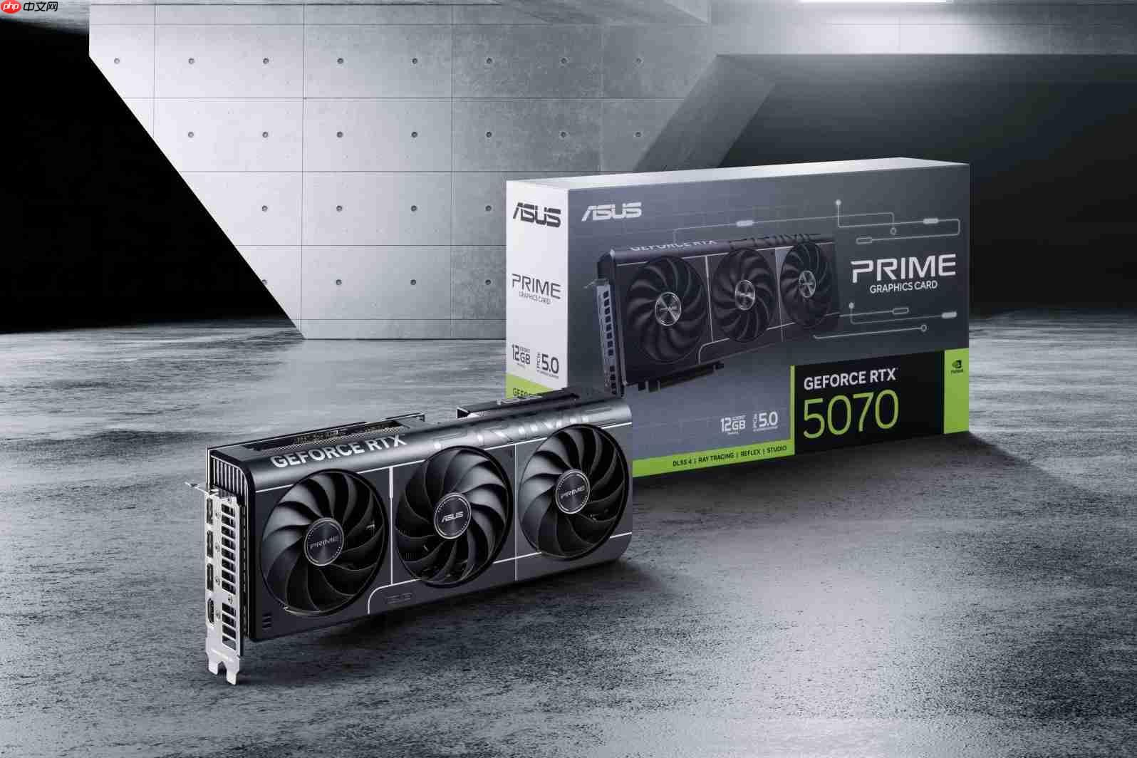 高效率图像生成 华硕RTX 5070显卡助力实现！