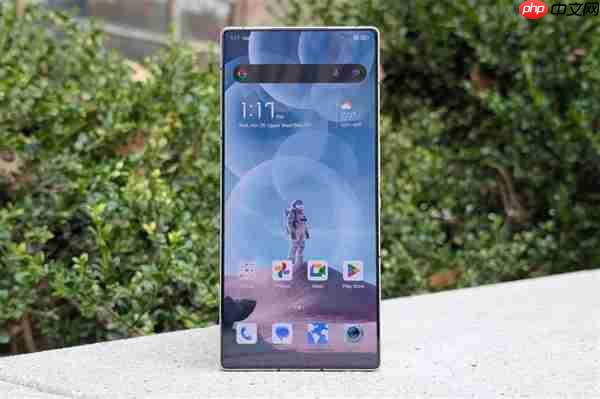 努比亚Z80 Ultra率先告别小字宣传 倪飞喊话友商：欢迎跟进