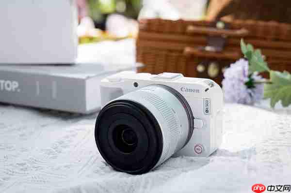 高颜值微单新标杆  镁合金质感+专业级对焦  打破“颜值虚高”魔咒