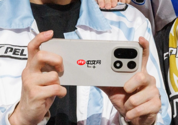 风驰游戏内核加持 一加15打造第五代骁龙8至尊版Ultra