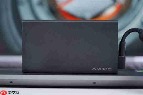 升级长江存储PC450固态硬盘 机械革命耀世16 Ultra图赏