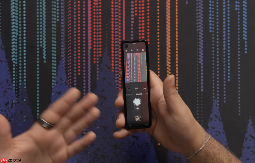 又细又长！这款手机太酷了：安卓之父打造，理念太超前了