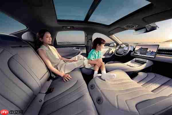 全球首搭豆包深度思考大模型 荣威M7 DMH打造“最懂用户智能车”