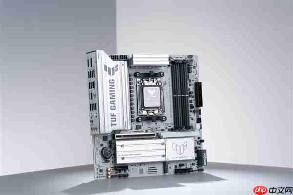 战力“7”飞 华硕B850重炮手二代主板明日登场