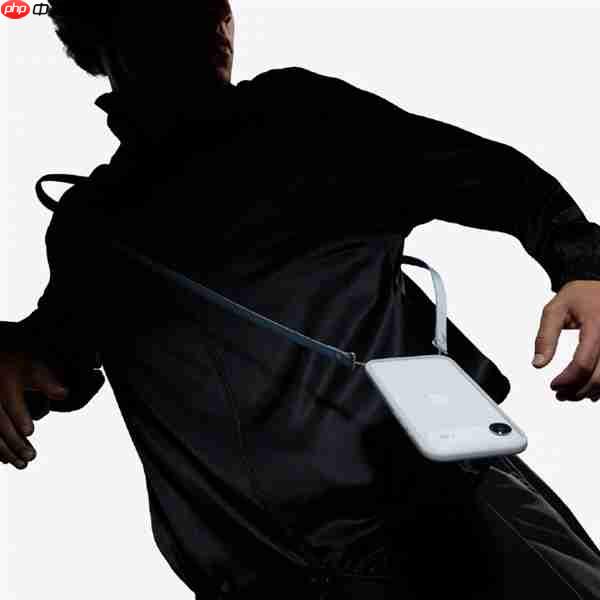 苹果推出iPhone 17系列斜挎挂绳 售价479元：还有749元的保护壳
