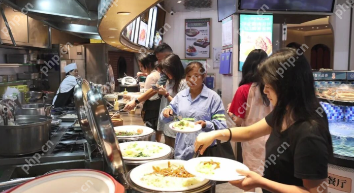 饭店老板为环卫工提供免费早餐，坚持365天 - php中文网