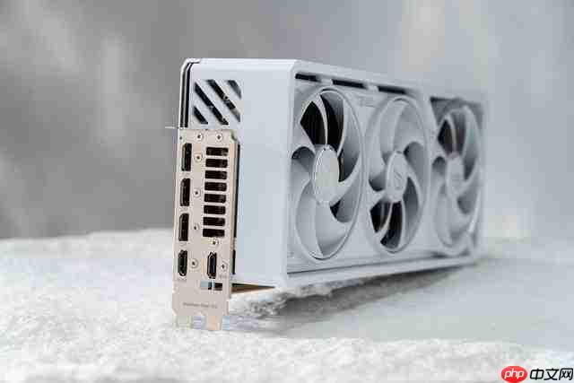 白夜觉醒！ROGASTRAL白夜神5080显卡盛装出击