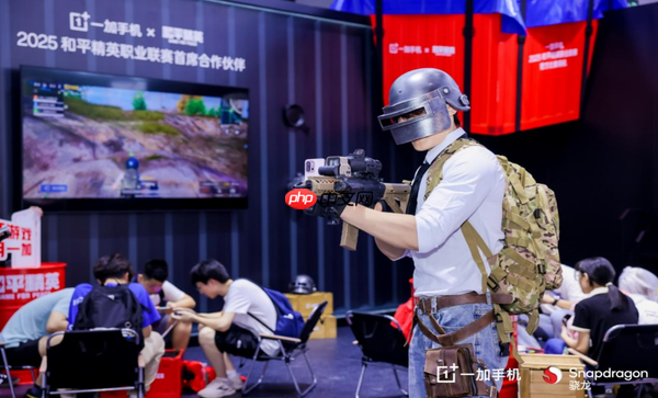 一加高调亮相 2025 ChinaJoy 四大游戏体验区燃炸全场