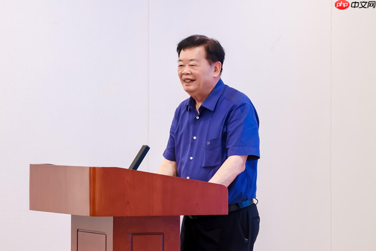 新汽车致敬新教育 问界M9福耀科技大学交车仪式圆满举行