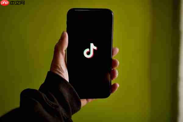 卖豆腐的27岁姑娘走红网络：全村老人都在等她出摊