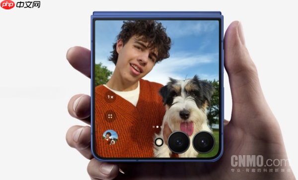 三星Z Flip7预售人气高涨！7月17日前预订可优先发货