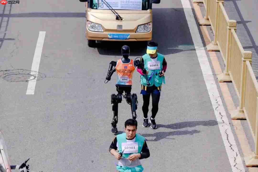 「天工Ultra」半马夺冠，人形机器人通关产业落地第一关