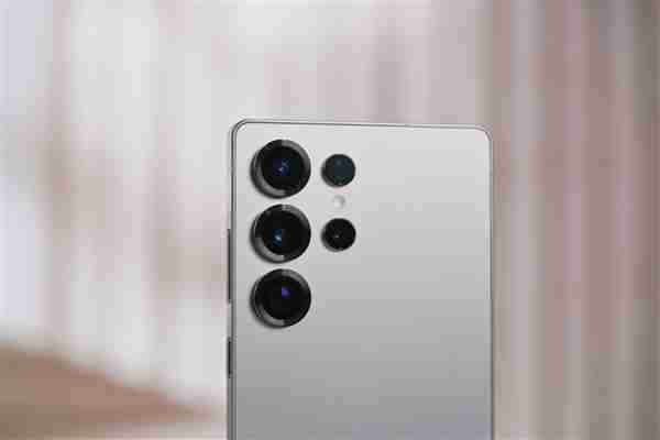 新一代万元机皇！三星Galaxy S25 Ultra图赏