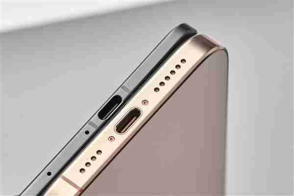 全球最薄折叠屏！OPPO Find N5真机现身