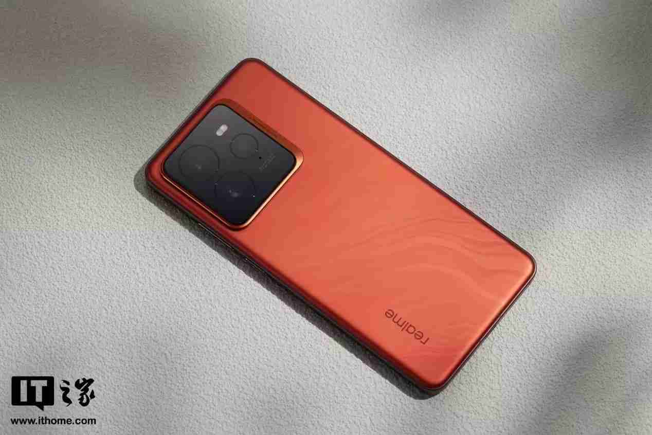 真我GT7 Pro火星移民计划启动：骁龙8至尊版旗舰机以旧换新至高补贴1200元