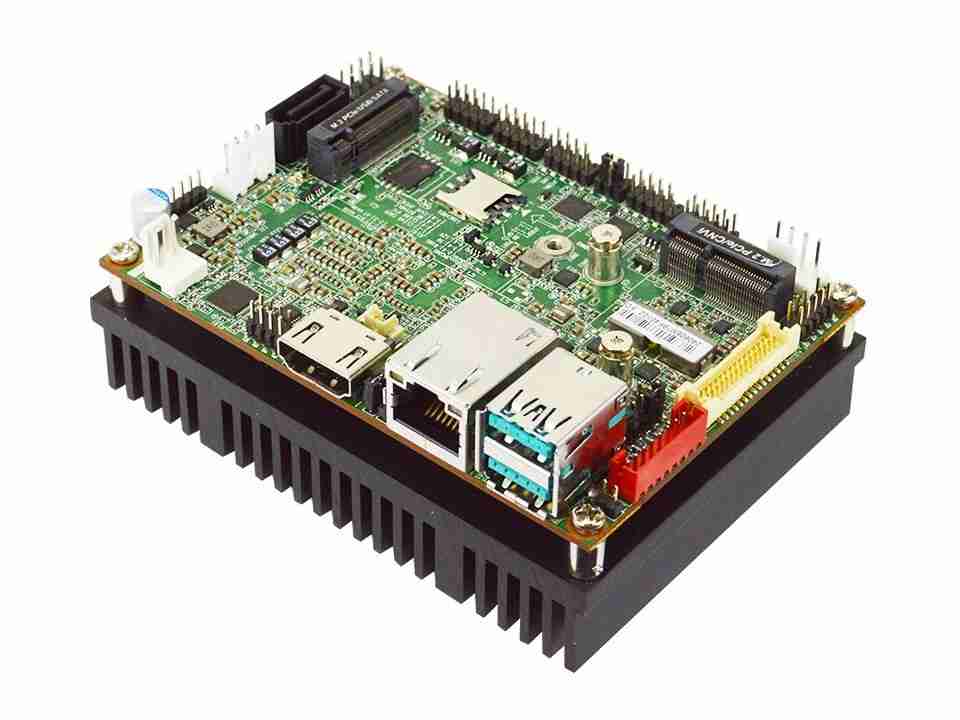 配 SIM 卡插槽，捷波推出 JPIC-ADN1 工业 / 商用 Pico-ITX 主板