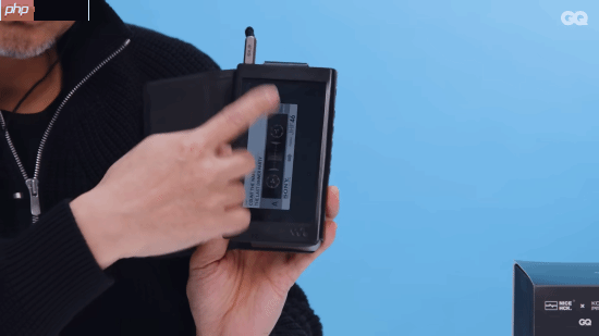 小岛秀夫列人生必备物品：眼镜第9 咖啡一天7杯！