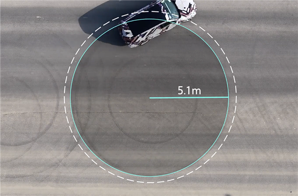 车长超5.3米的全尺寸 长城魏牌旗舰SUV谍照发布：转弯超灵活