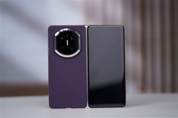 双折叠巅峰之作!华为Mate X7典藏版图赏