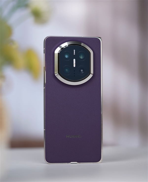 双折叠巅峰之作!华为Mate X7典藏版图赏