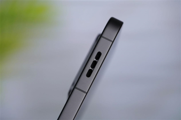 451万分最强旗舰手机！iQOO 15 Ultra图赏